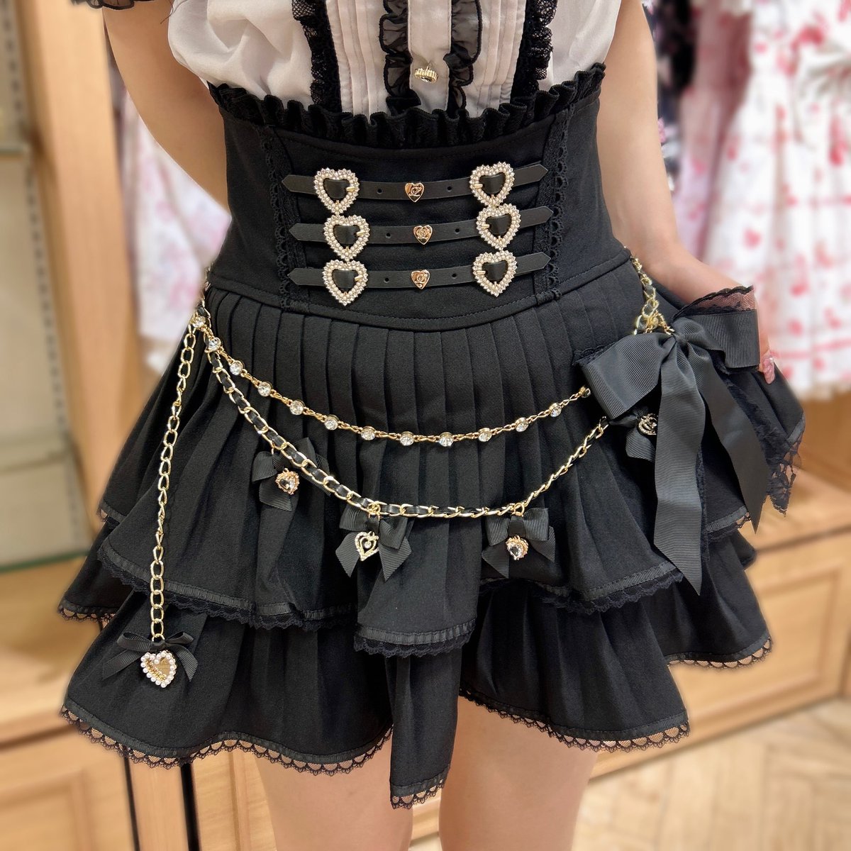 ❤︎ 𝐋𝐈𝐙 𝐋𝐈𝐒𝐀 近鉄Pass'e店 ❤︎ #ダブル消しプリーツスカパン