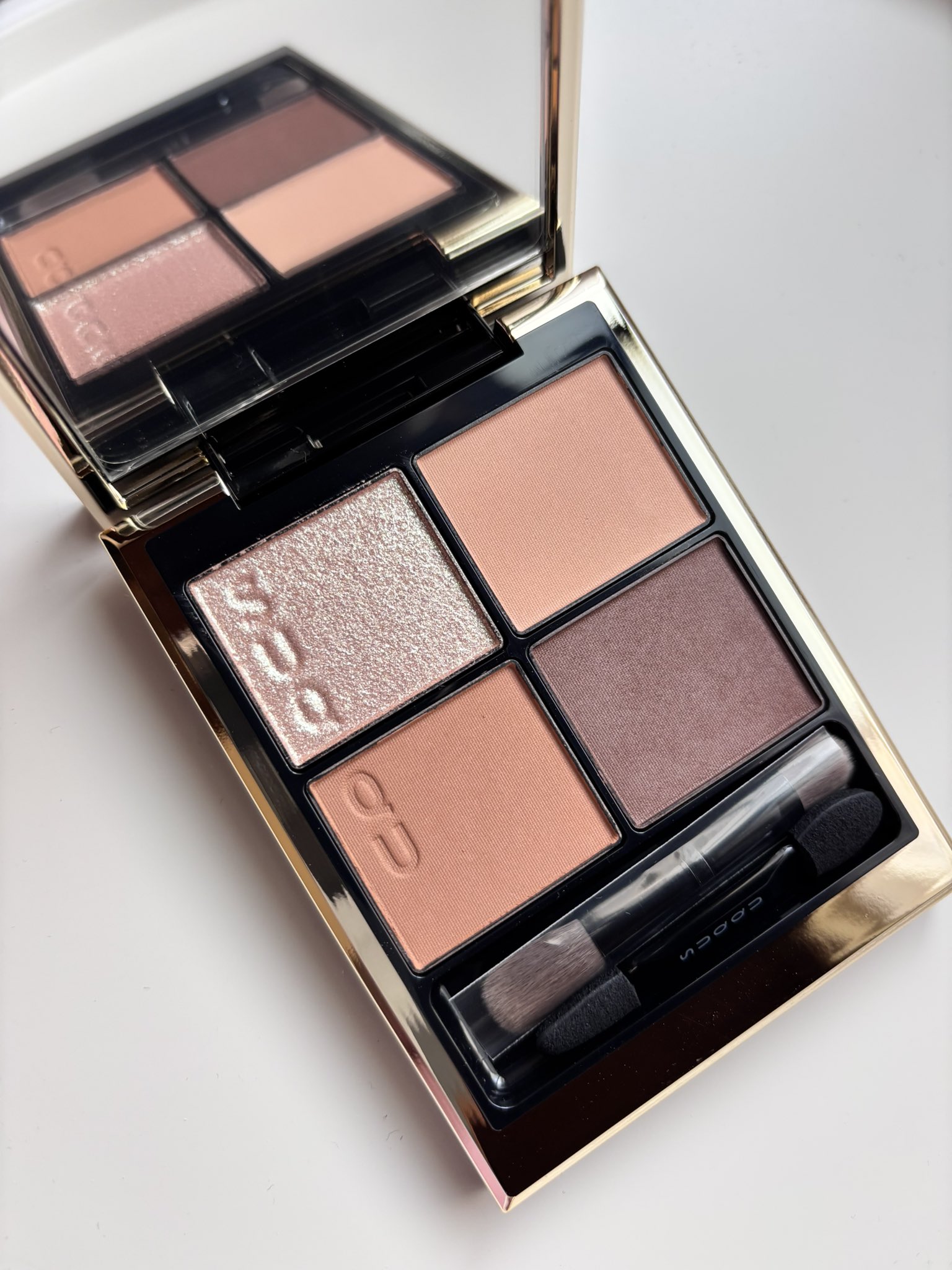 SUQQU スック シグニチャー カラー アイズ S01 霜落葉 SUQQU