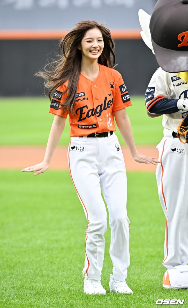 ユニフォーム Nmixx ソリュン