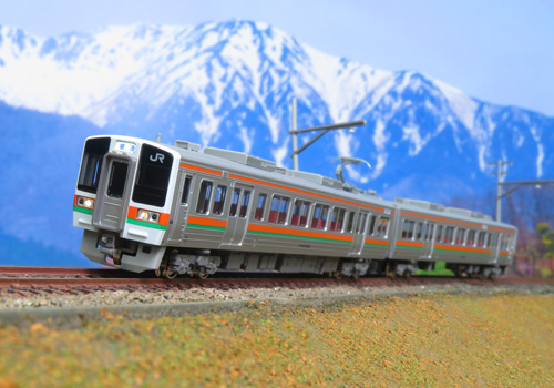 飯田線で活躍するJR213系5000番台、好評発売中です。実は某アニメ作品