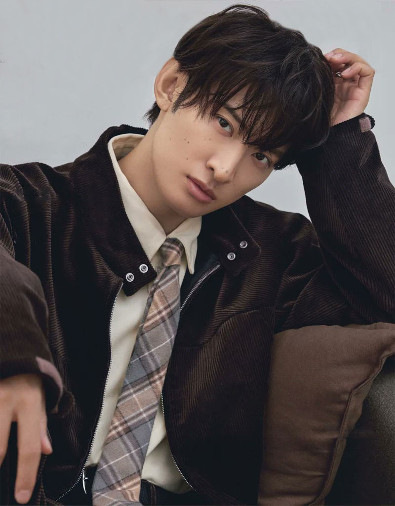 🧡 #向井康二 さん表紙の #ノンノ12月号 特別版が大人気✨ 店頭では