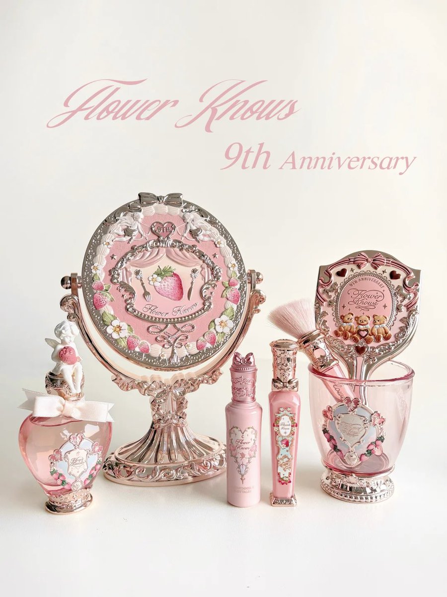 可愛さも実用性もMAXの9周年記念グッズ！🥳 ドレッサーに置くと毎日