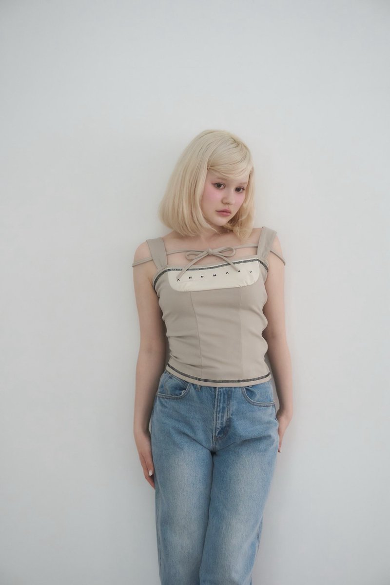 Luca stitch tops color beige/black ¥7700-tax in 丸みのある切り替え