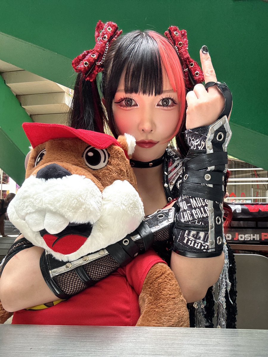 HELLO MOTHERFUCKERS I'M IN TEXAS NOW🌮💖🌮💖🤠💖🤠💖