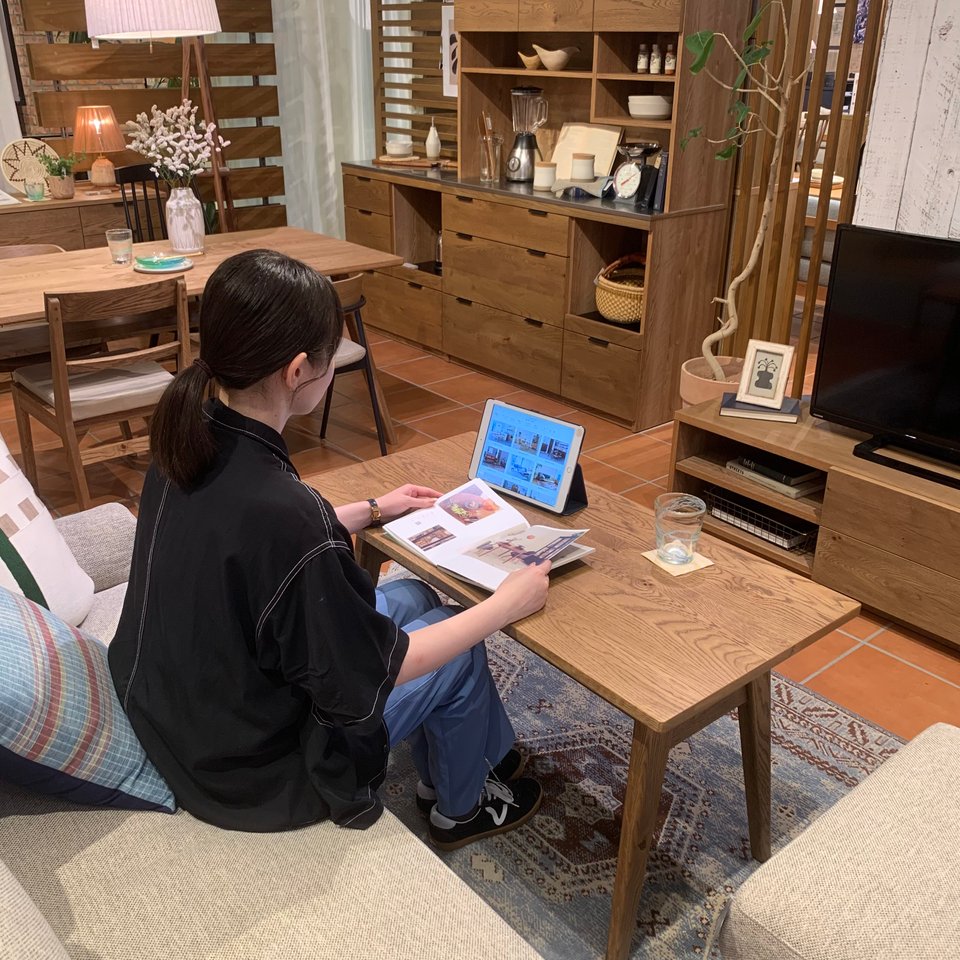 お値下げしましたunico 値下げ！unico ADDAY カフェテーブル ADDAY