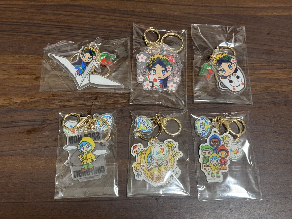 先日購入したイタリア館ショップのイタリアちゃん新グッズ。アクリル