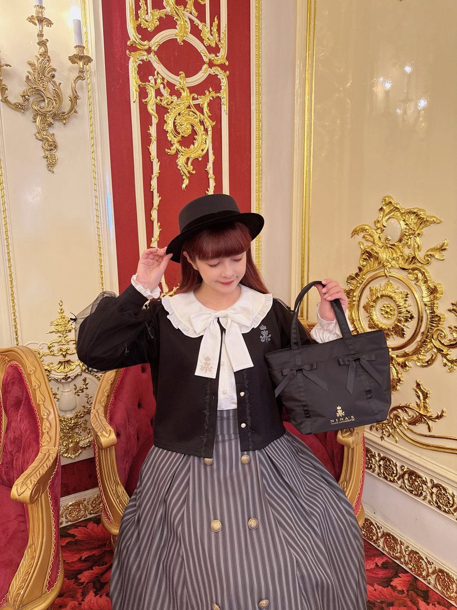 袖にチュールにリボンいっぱいついたカーディガン可愛すぎる🎀🌹 #しま