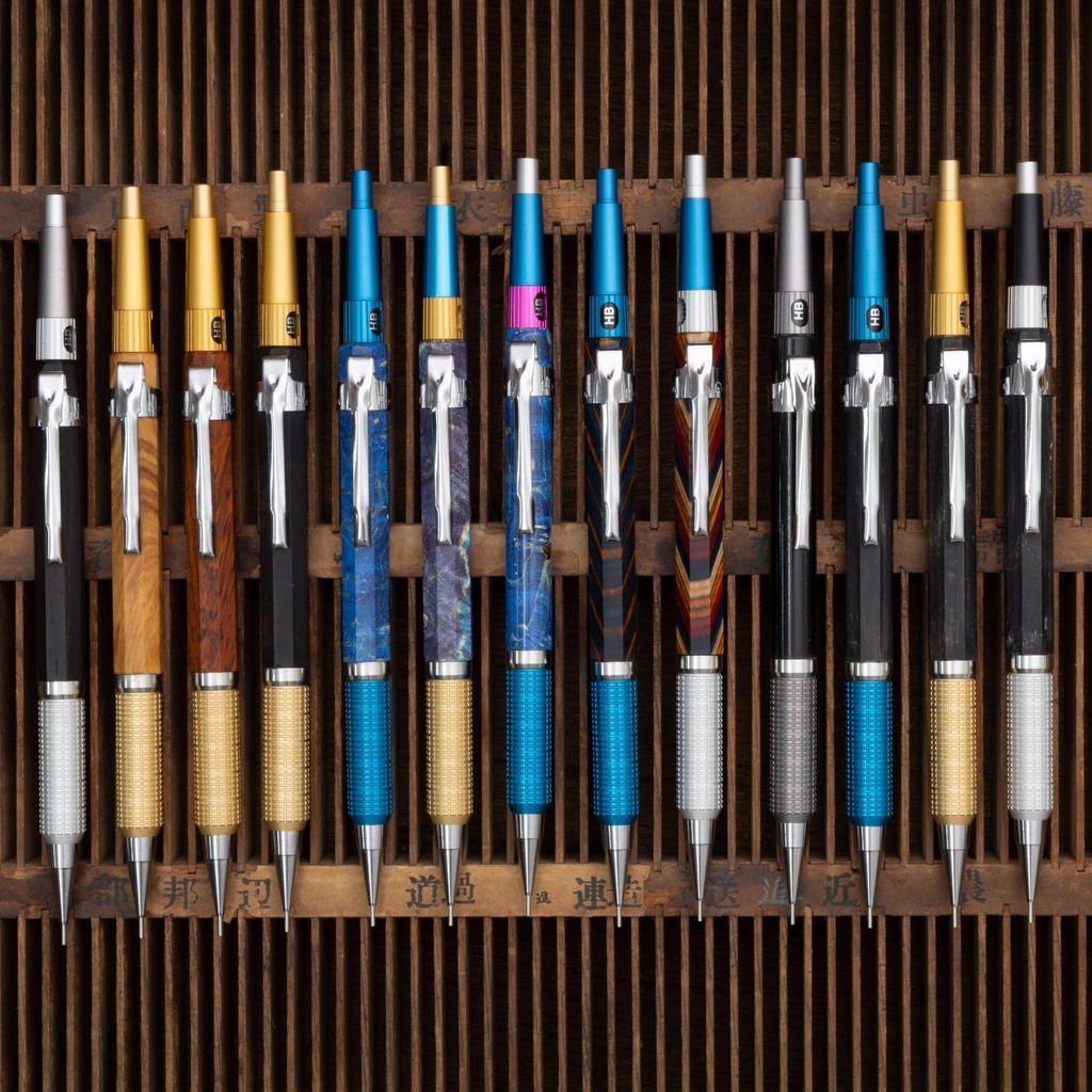 Mijaewoodさんにお願いしてカスタムPG5を作っていただきました