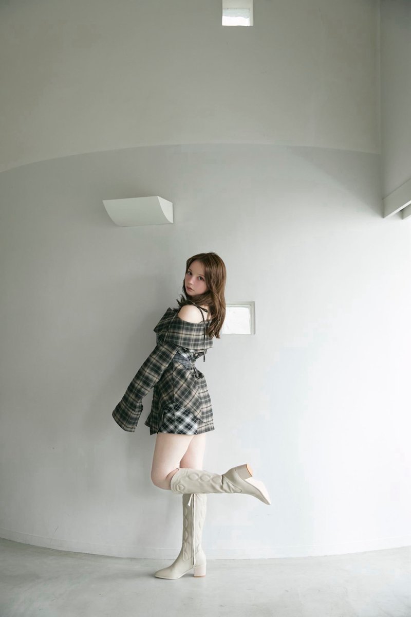 Chloe check set up color beige size s/m ¥19800-tax in 3種類の