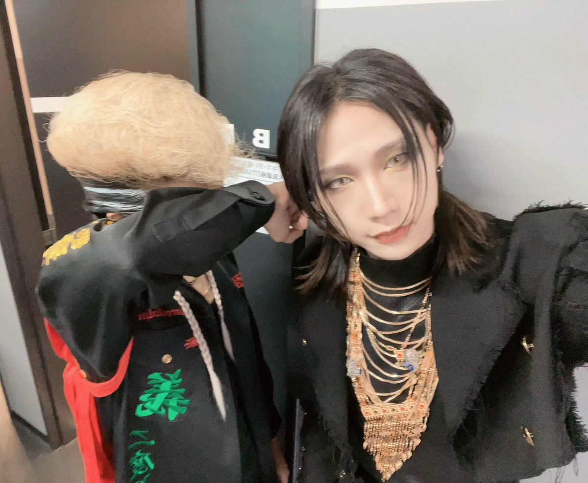 ITAMIDOME楽しかったよありがとう！ 義さん今左でご飯食べてるんだけど