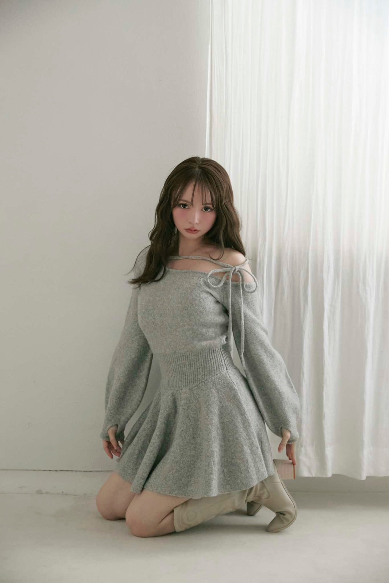 andmary Rhoda flare mini dressブラック