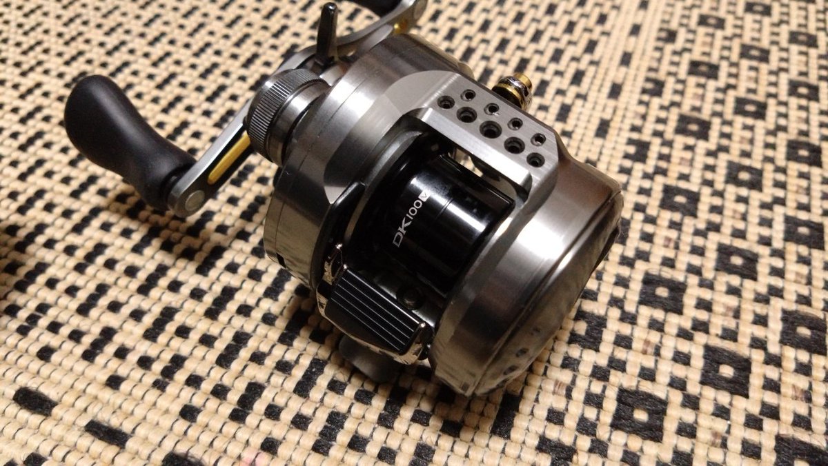 DK100 ベイトリール 実釣未使用 ここまで来たか！】中華カルコン!?な