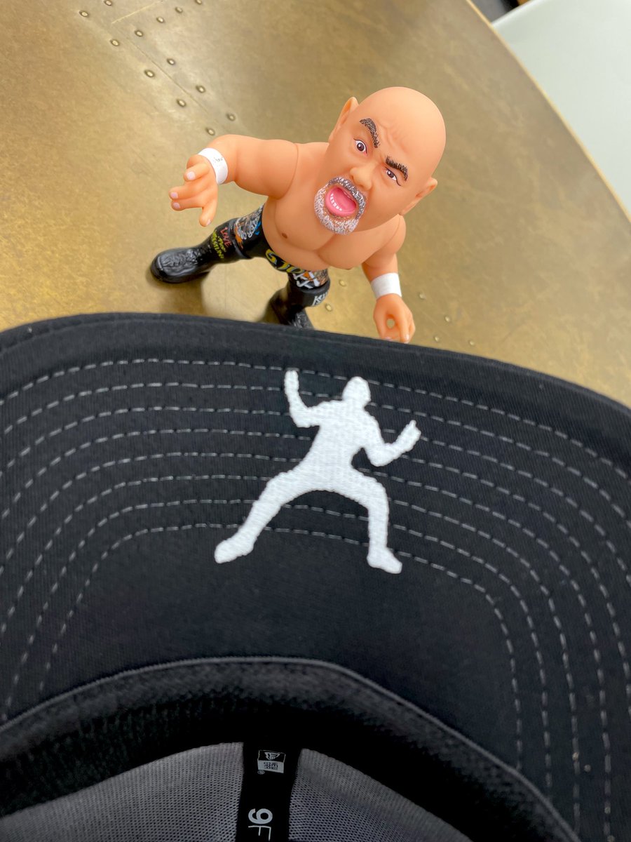 武藤敬司×NEW ERA「610」キャップ🧢再入荷！絶賛発売中🙌 ツバ裏には