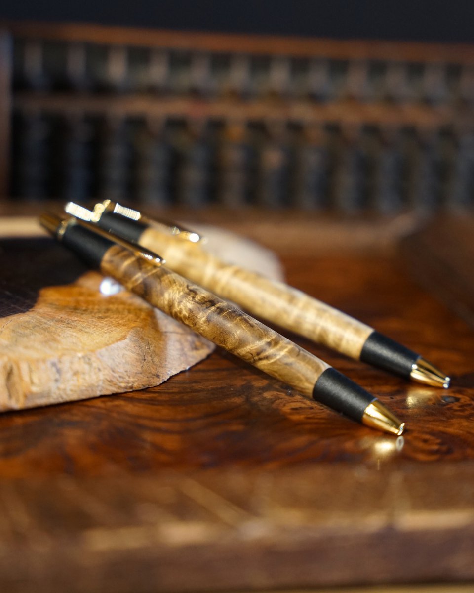 店舗商品紹介 『マーブルウッド』 2本入荷しました！ 片方には