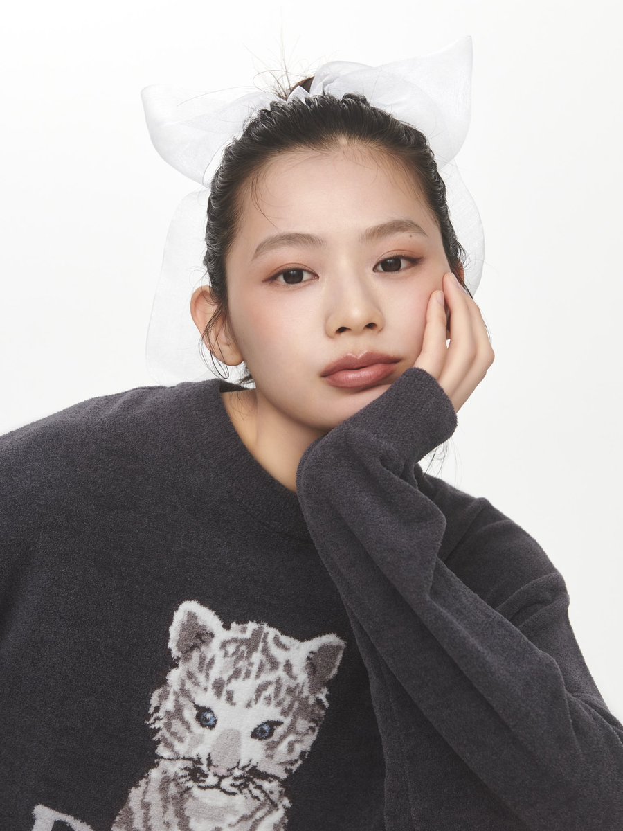 WHITE TIGER SERIES🤍 あどけない表情のこどものホワイトタイガーが