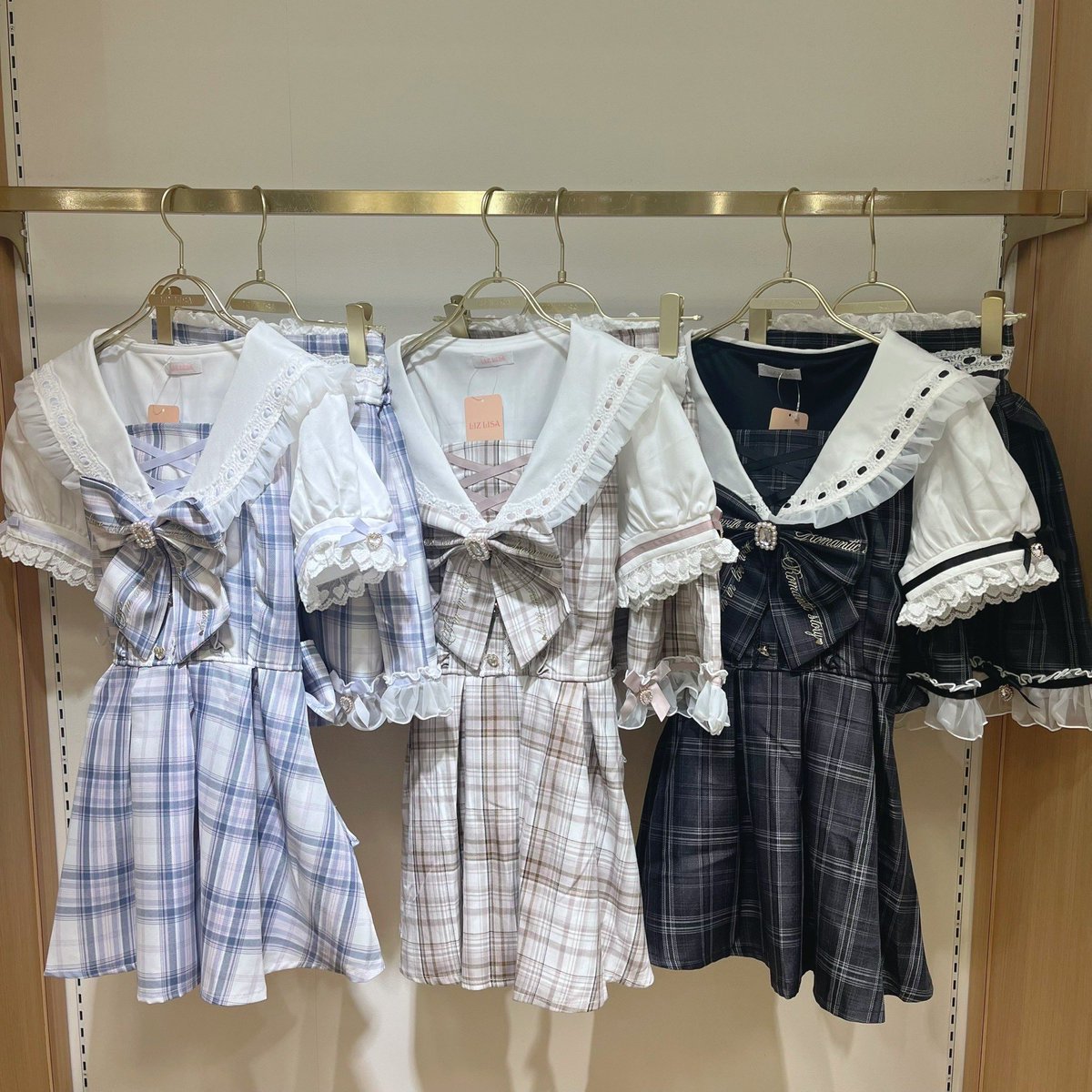 ❤︎ 𝐋𝐈𝐙 𝐋𝐈𝐒𝐀 近鉄Pass'e店 ❤︎ #チェックセーラー