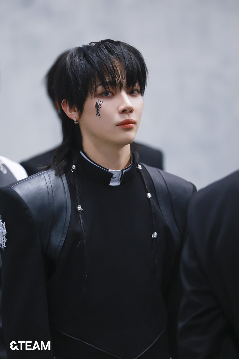 &TEAM 'Go in Blind' MV Behind Photo #andTEAM #NICHOLAS #GoinBlind