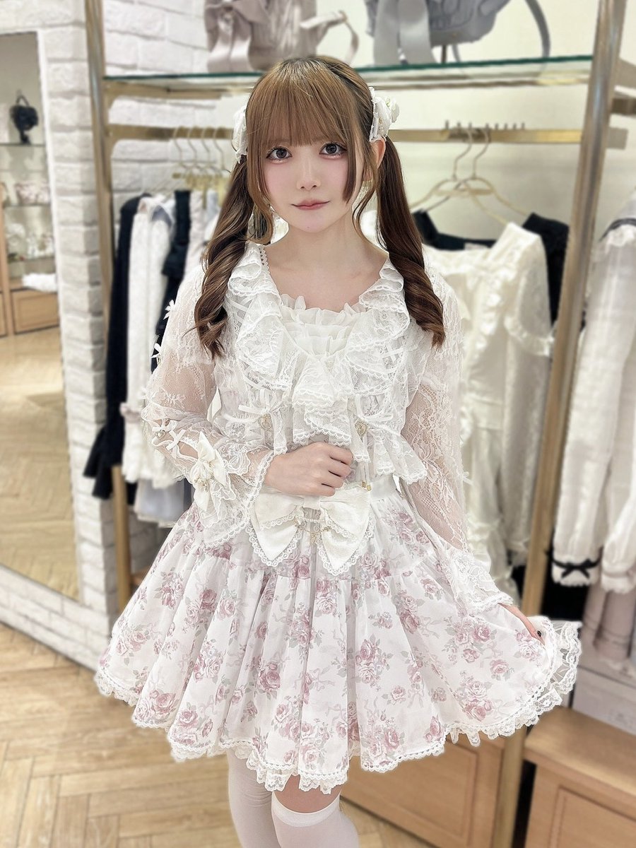 ❤︎ 𝐋𝐈𝐙 𝐋𝐈𝐒𝐀 近鉄Pass'e店 ❤︎ 🎀𝒄𝒐𝒐𝒓𝒅𝒊𝒏𝒂𝒕𝒆