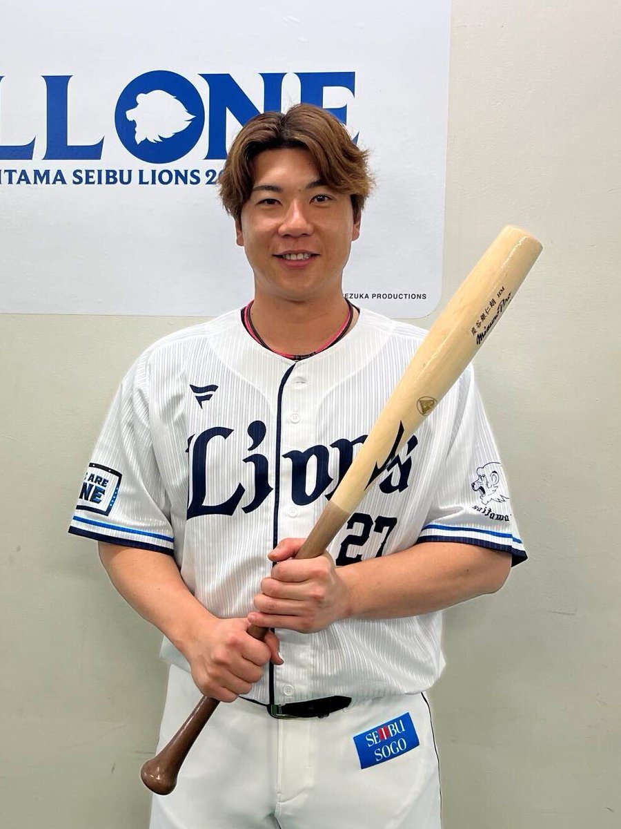 炭谷銀仁朗 選手はトルピード型（魚雷型）バットの振りぬきやすさに好