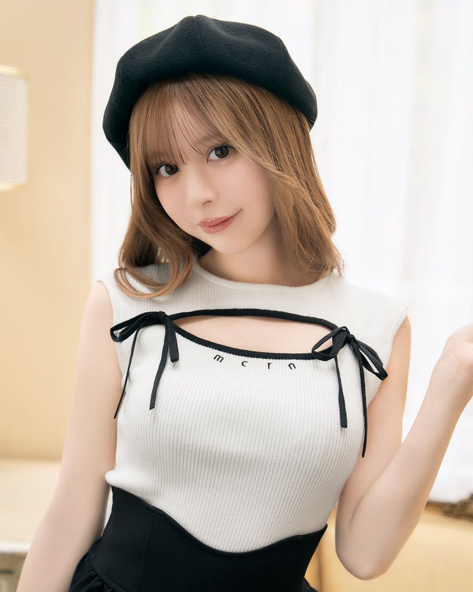 🖤🐰明日の新作発売はこちら🐰🖤／ 美脚スカートにもぴったりの