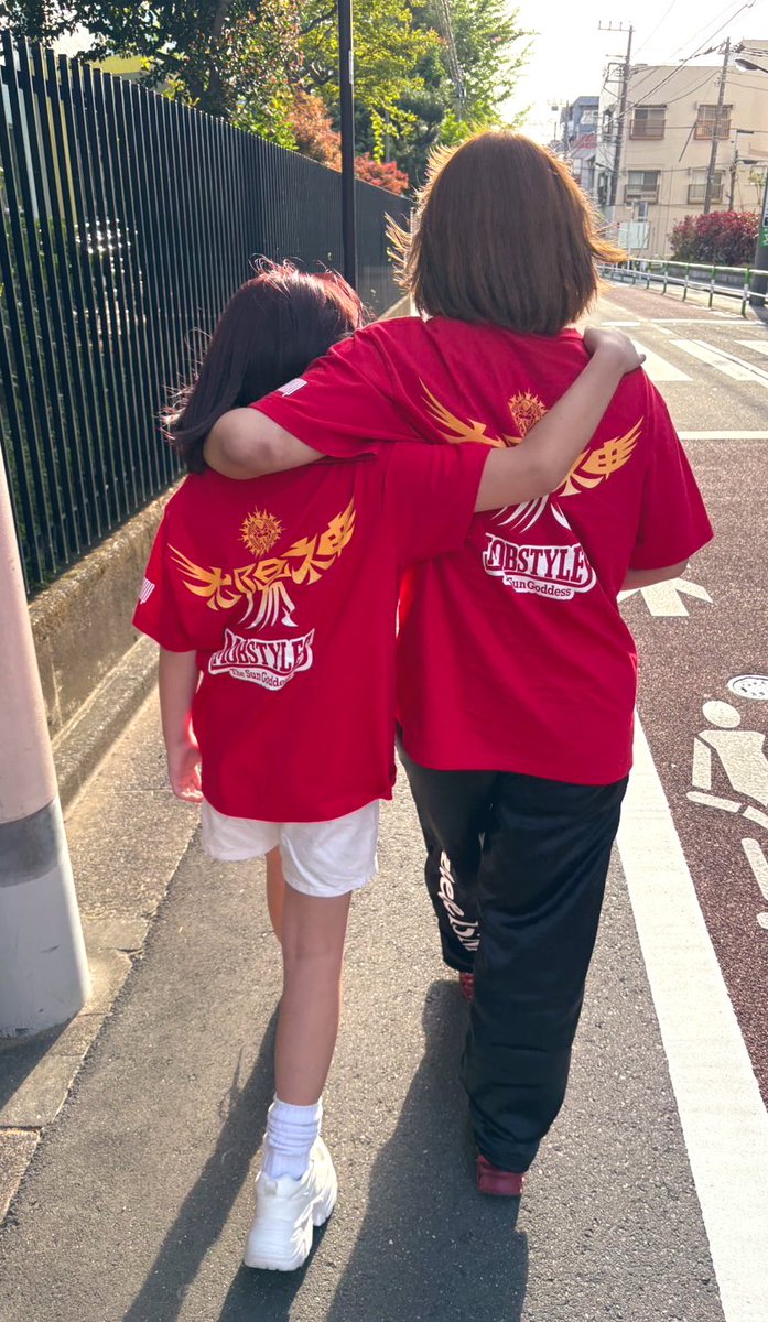 絶賛受注販売中✊🏻✨ Sareee×MOBSTYLES Tシャツ カラーは3色