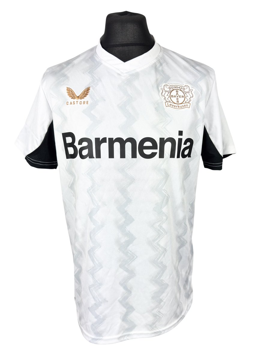 Leverkusen Bayer 25番シュナイダー