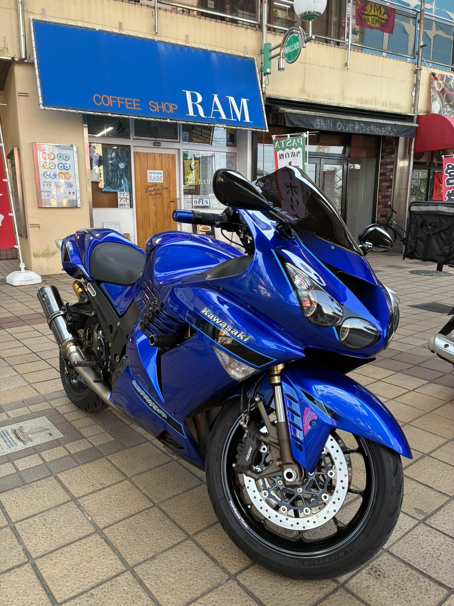 昨日は、地元のチームブルーのメンバーさんがランチに来てくれました