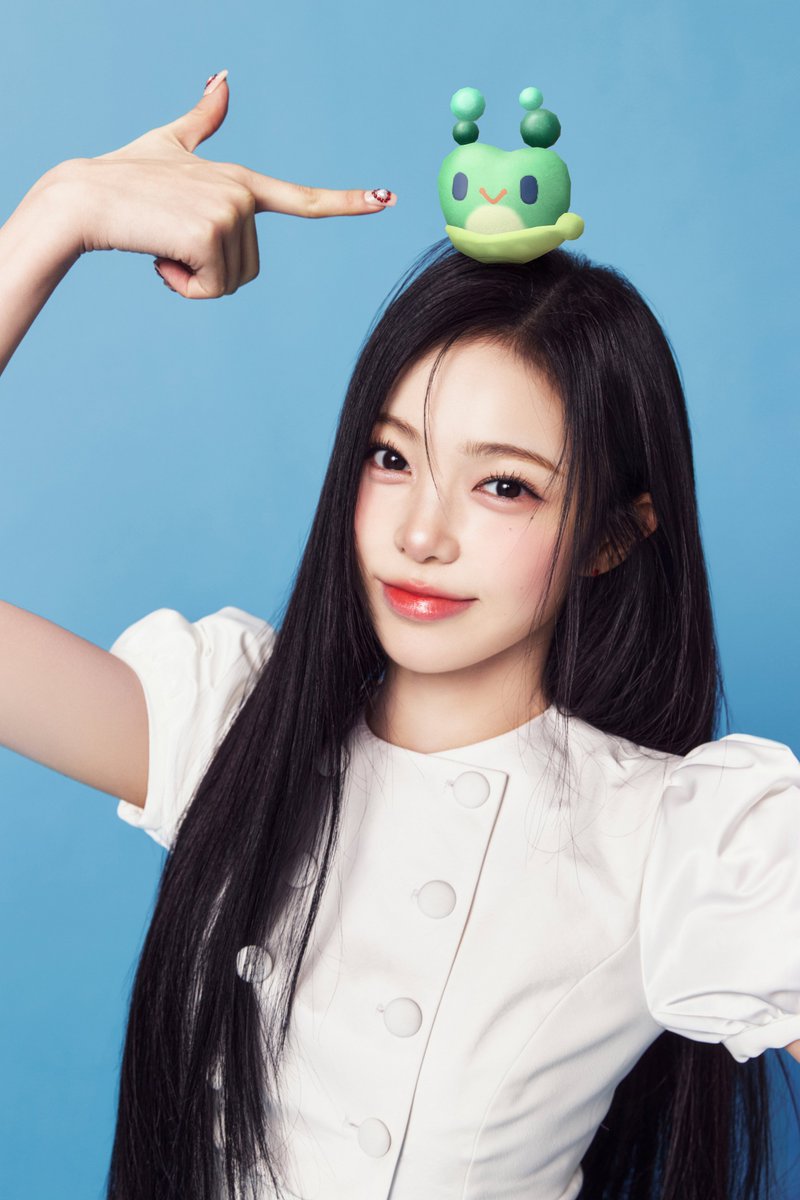 NEW LILLY PROFILE PICTURE JUST DROPPED