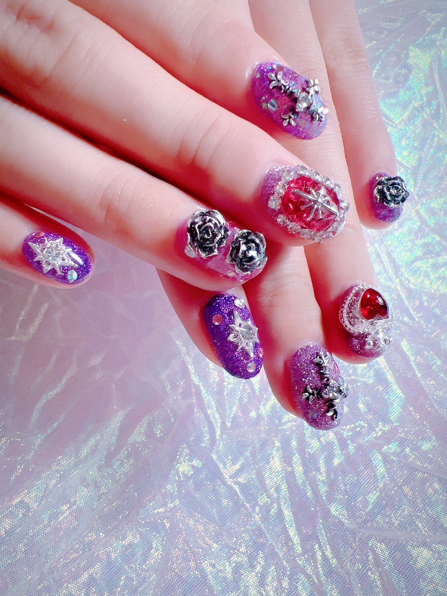 パープルのきらきらパーツネイル♡