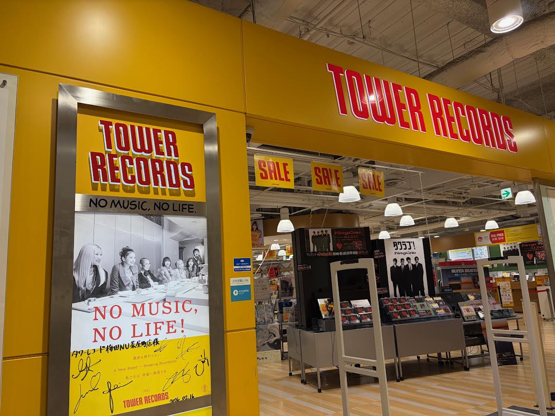 XG】 ❤️大阪2日目❤️ Big Surprise❣️エレベーター側の入り口にXG