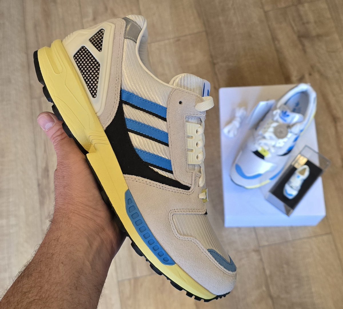 adidas ZX 8000 MIG (FTWWHT/LUAQ/POWYEL) JR4609 (Released 15th