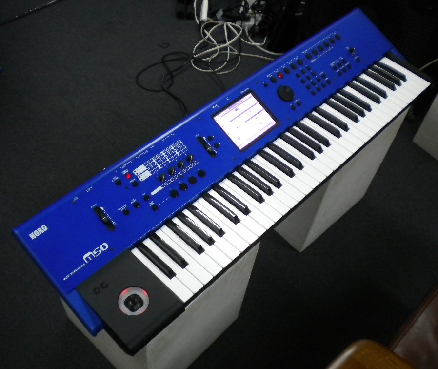 KORG X5 シンセサイザー 61鍵 MIDIキーボード KORG X5 MIDIキーボード