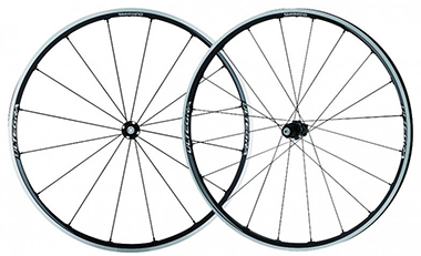 新型アルテグラR8000系ホイールWH-RS500と旧型WH-6800を比較