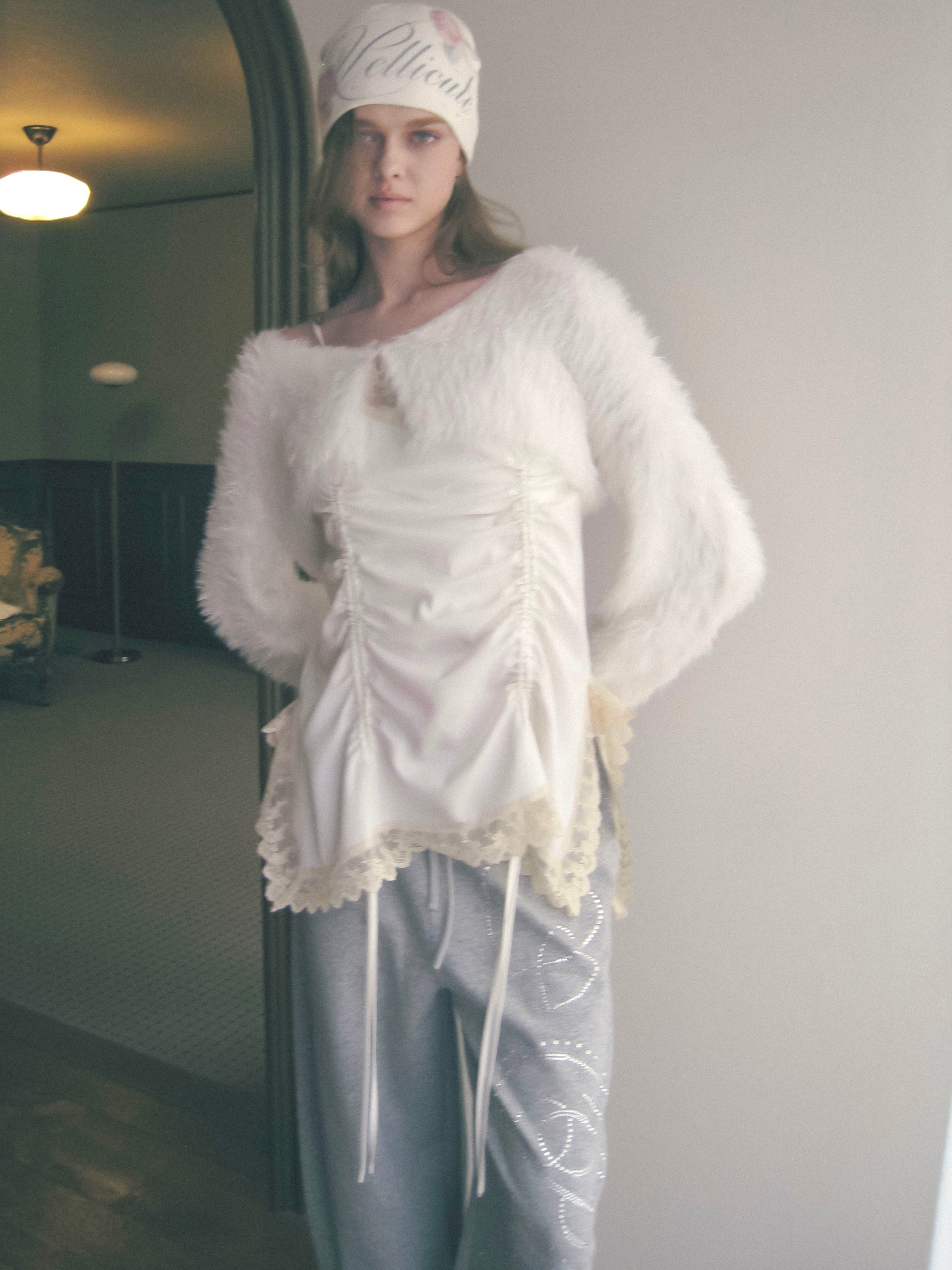 stone-deco sweat pants｜PELLICULE | ぺリキュール