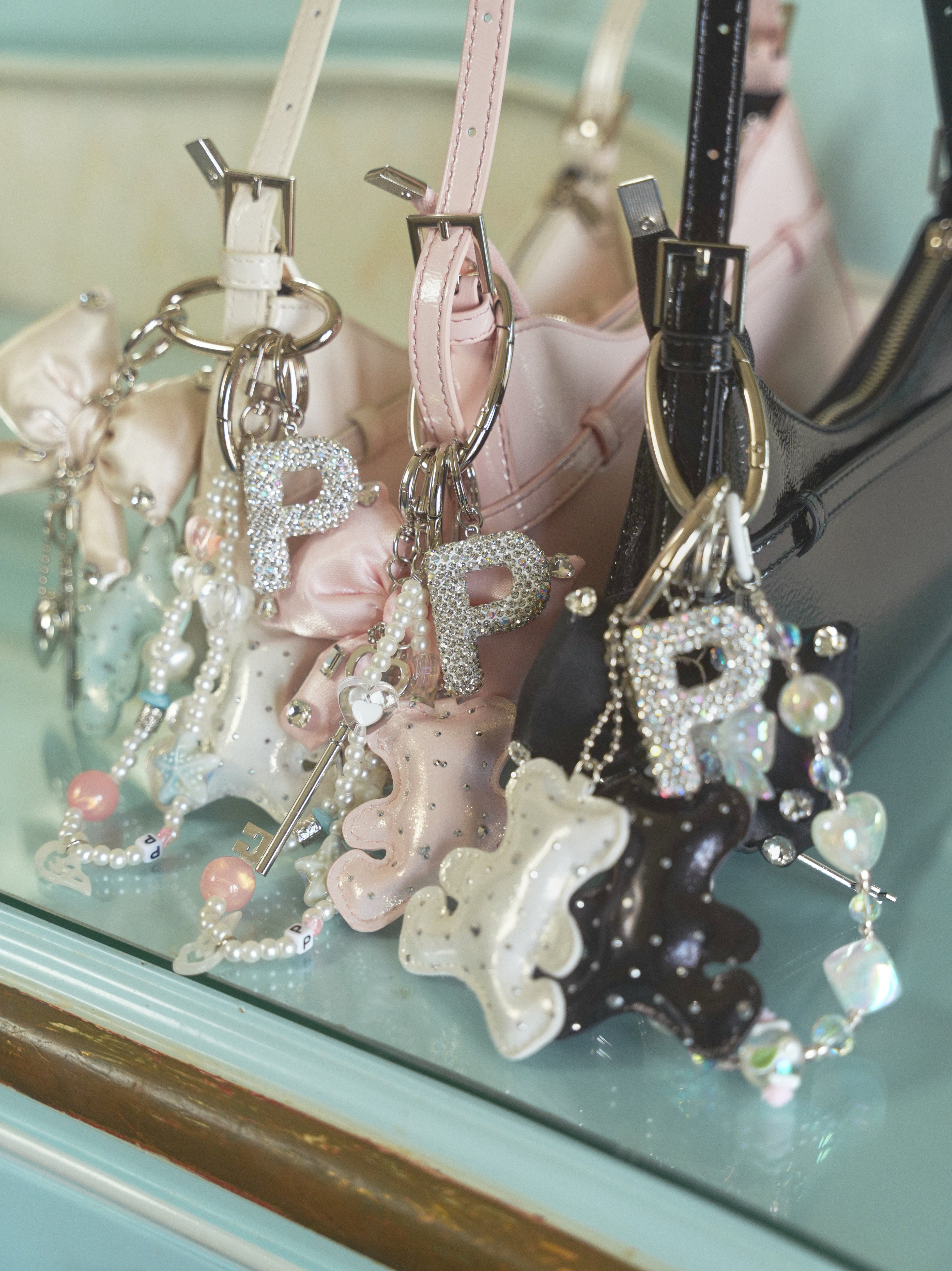 pc iconic charm｜PELLICULE | ぺリキュール