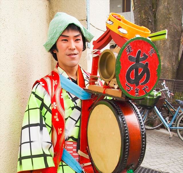 個人でも依頼可能！ “アナログ広告”チンドン屋の世界へようこそ | 朝日