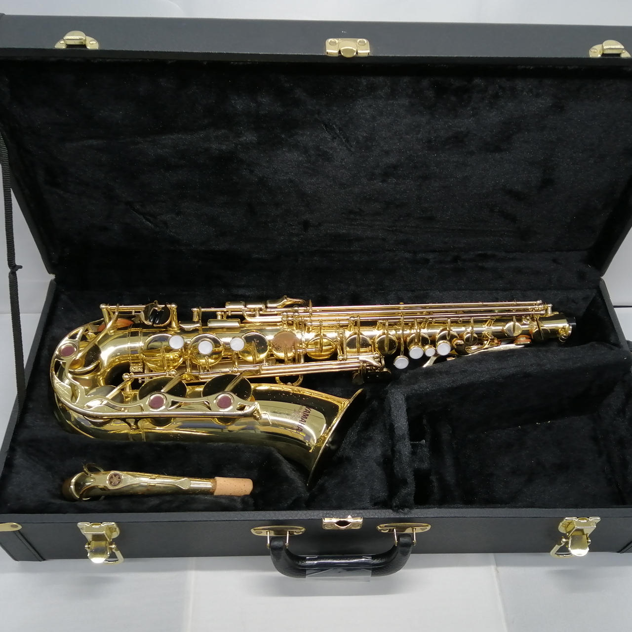 アルトサックス YAMAHA YAS-32ケース付き アルトサックスYamaha YAS-32