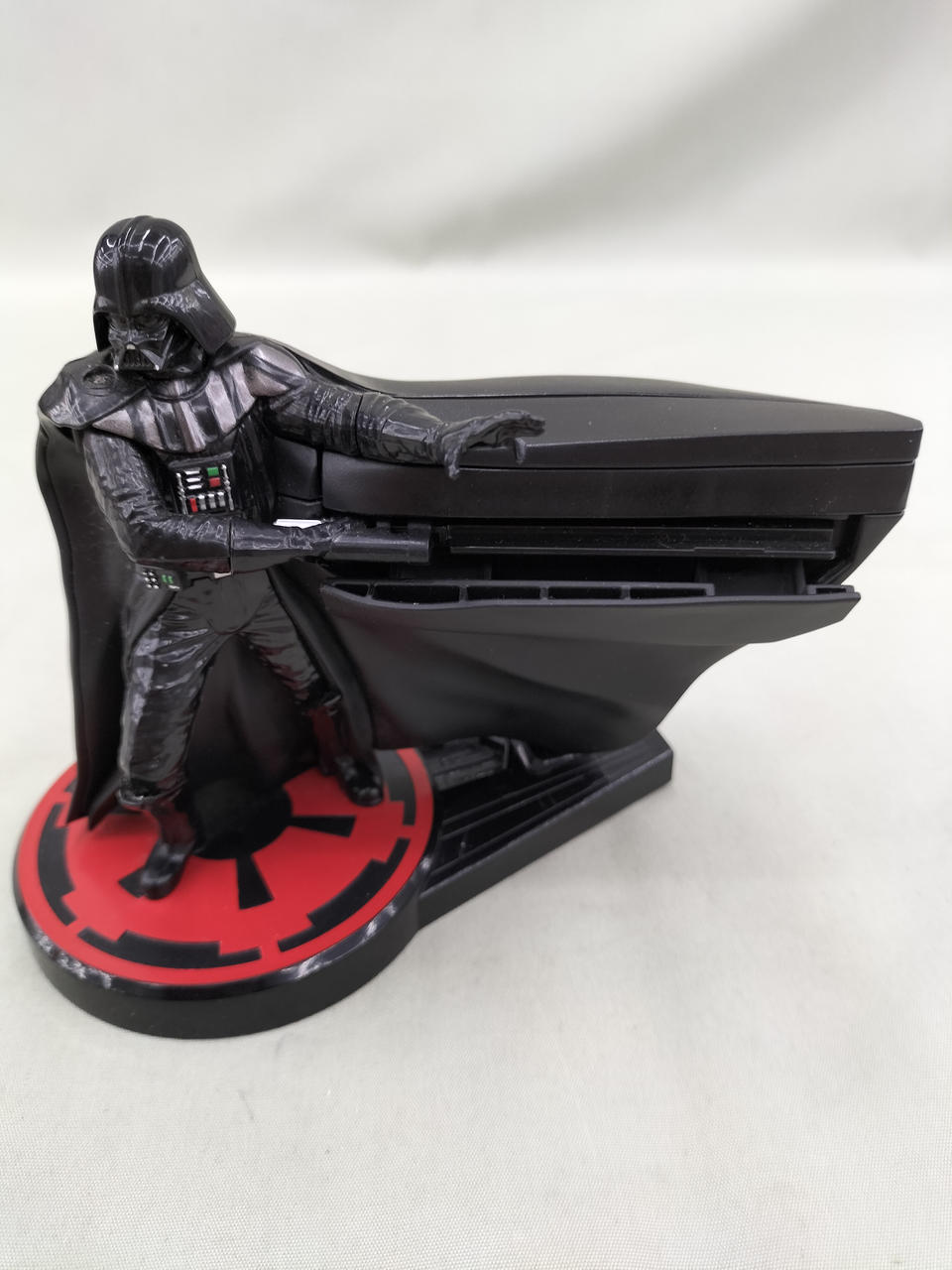 バンダイ(BANDAI)|ダースベイダー トゥースセイバー|【ハードオフ公式