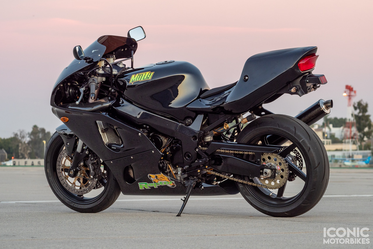 1997 Muzzy Raptor Kawasaki ZX-7R – Iconic Motorbike Auctions