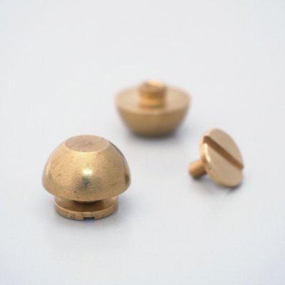 真鍮製 No.6 ボウル型底鋲(ネジ式) 14mm | ヌメ革と真鍮金具とレザー