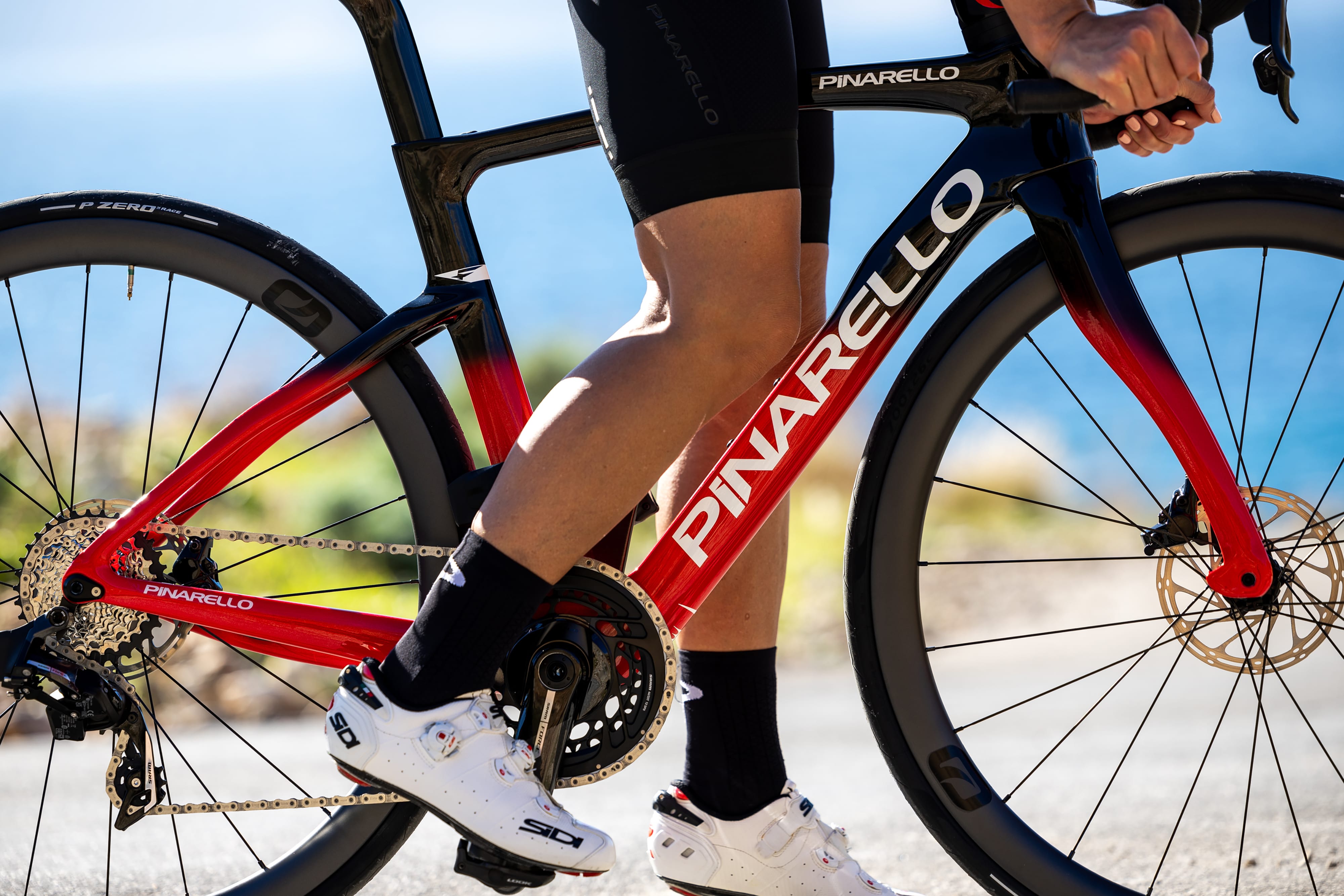 PINARELLO F9 SRAM RED AXS | en | Pinarello Europe