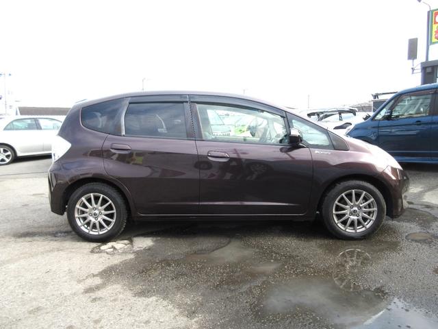 フィットハイブリッド2年車検付価格ー42.5万 フィットハイブリッド2年