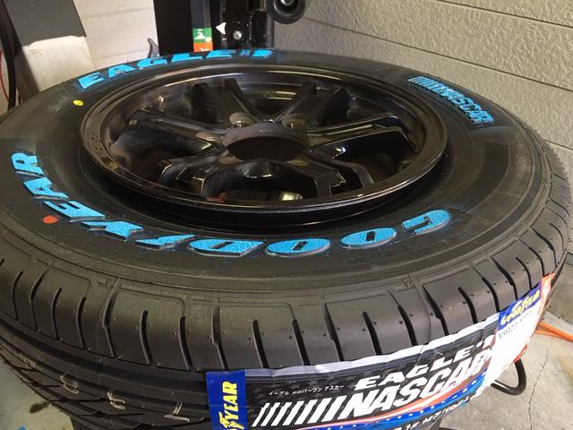 ハイエース タイヤ交換 GOODYEAR イーグル#1 ナスカー 195/80R15｜グー