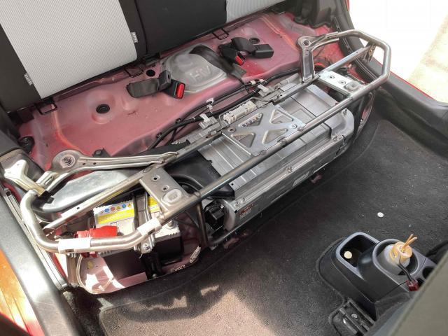 TOYOTA アクア ハイブリッドバッテリー交換 P0A80 電池内部異常 NHP10