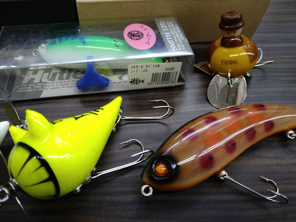 ド*4様 A.H.P.L AHPL シリースタイル ルアー MACHO SEMI ド*4様