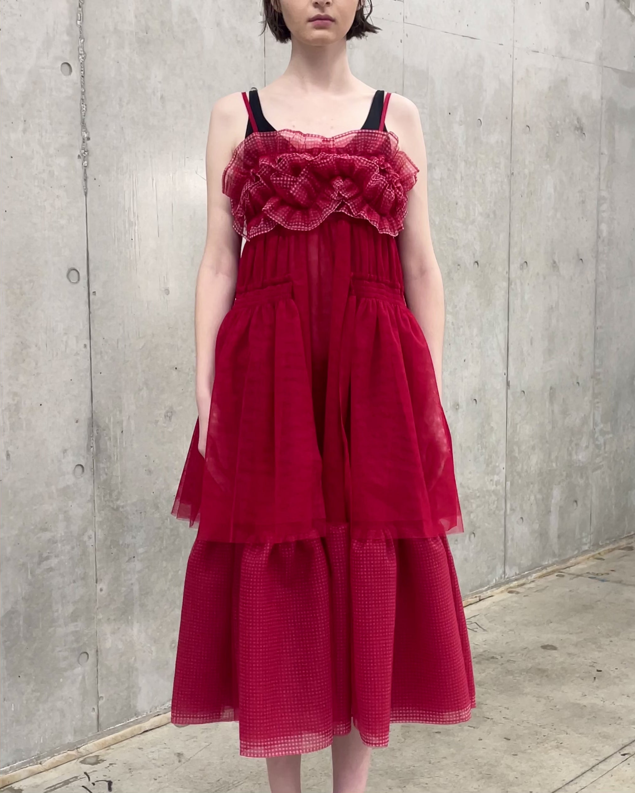 Gather frill tulle dress
