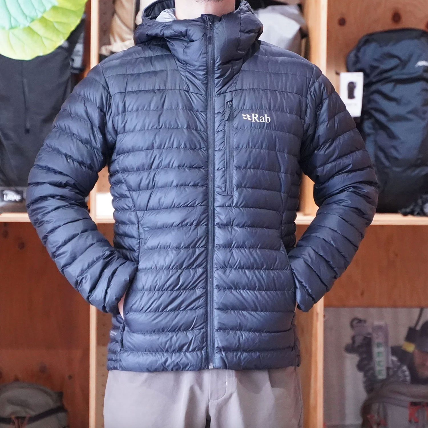 Rab “Men's Microlight Alpine Jacket” | コストパフォーマンスに優れ