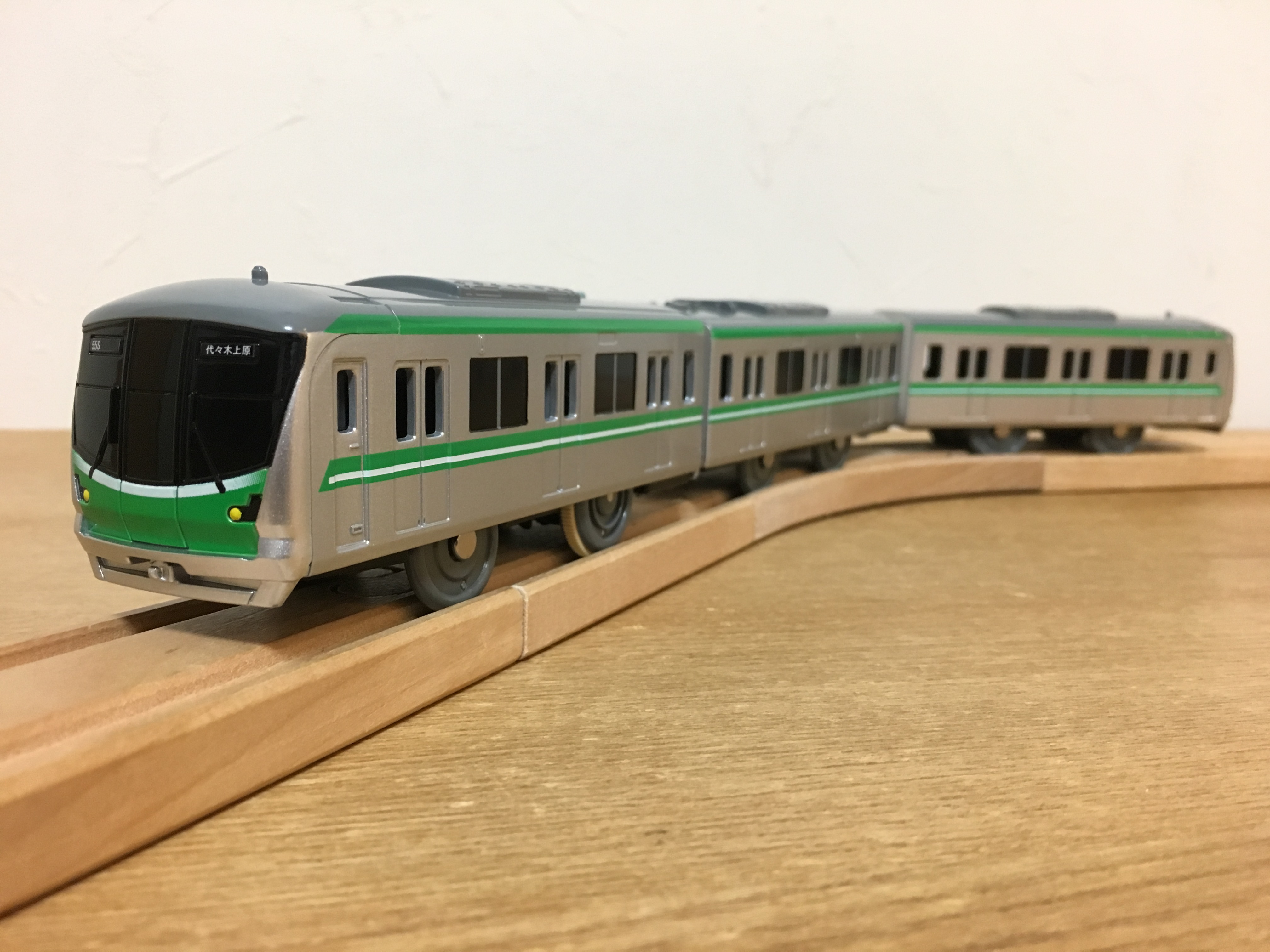 レビュー】プラレール S-18 東京メトロ千代田線16000系 - プラテツ