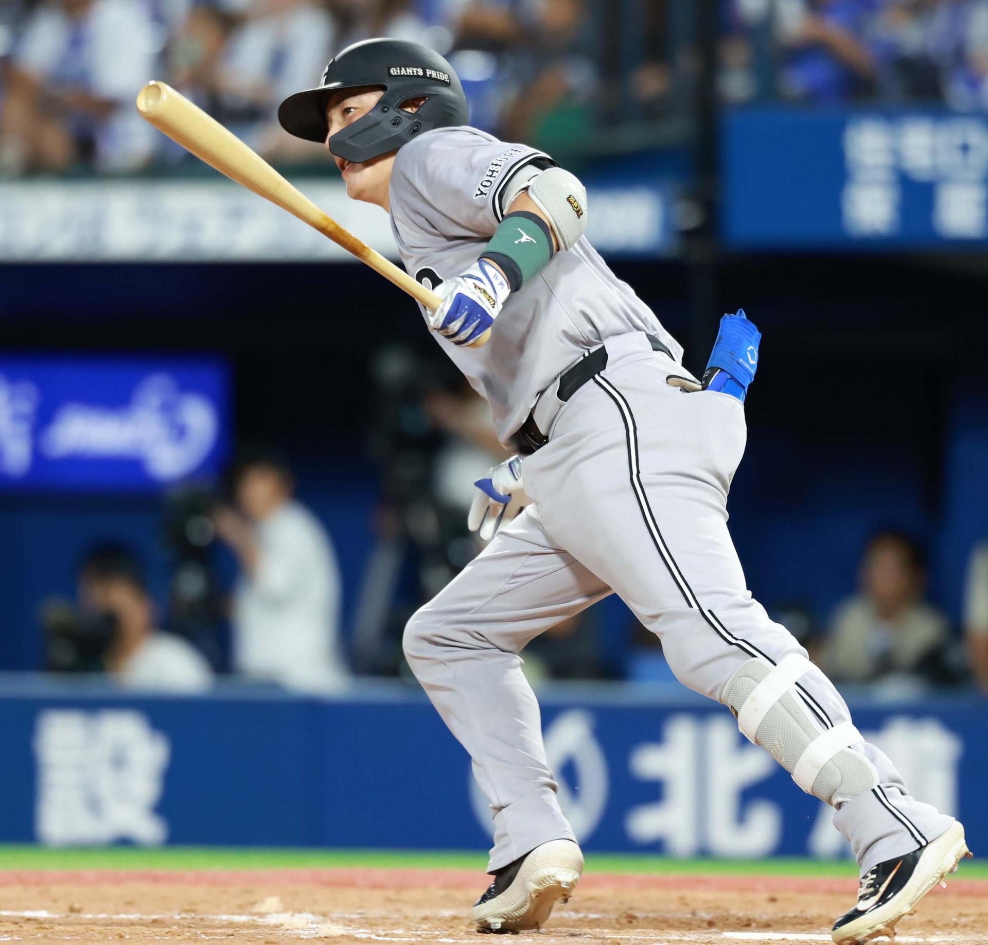 小林 誠司 | 選手情報 | 読売ジャイアンツ（巨人軍）公式サイト