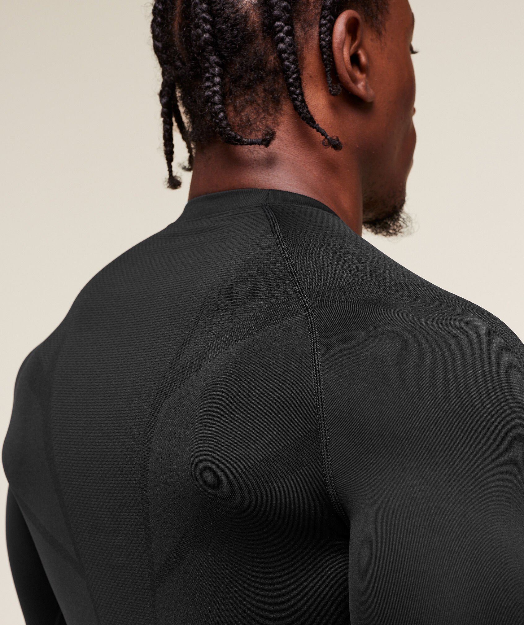 Shop Onyx 5.0 Seamless Long Sleeve T-Shirt BLACK/BLACK - Gymshark